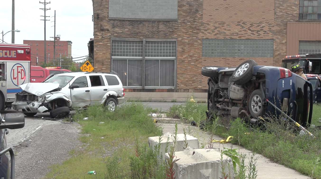 Two hospitalized after crash in downtown Lima